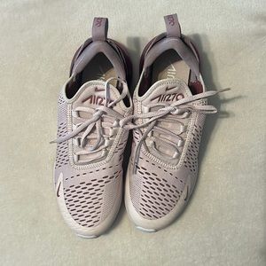 Mauve Nike Air 270 size 9.5